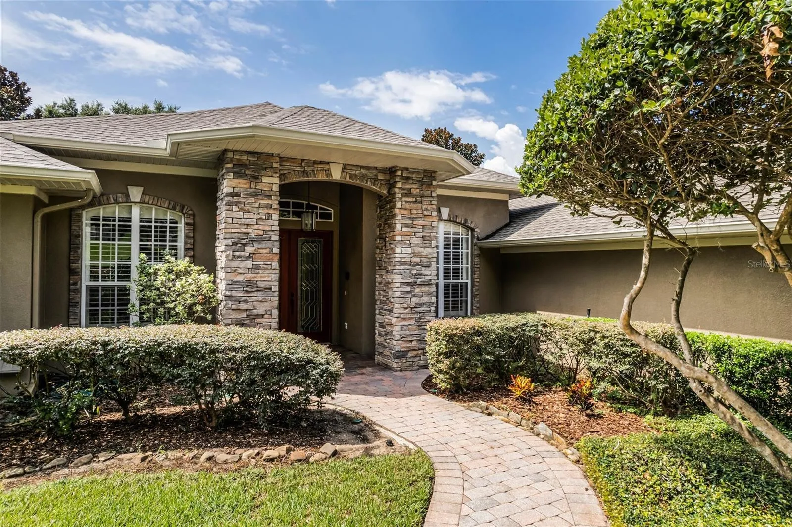 16332 Magnolia Bluff Drive, Montverde, FL 34756