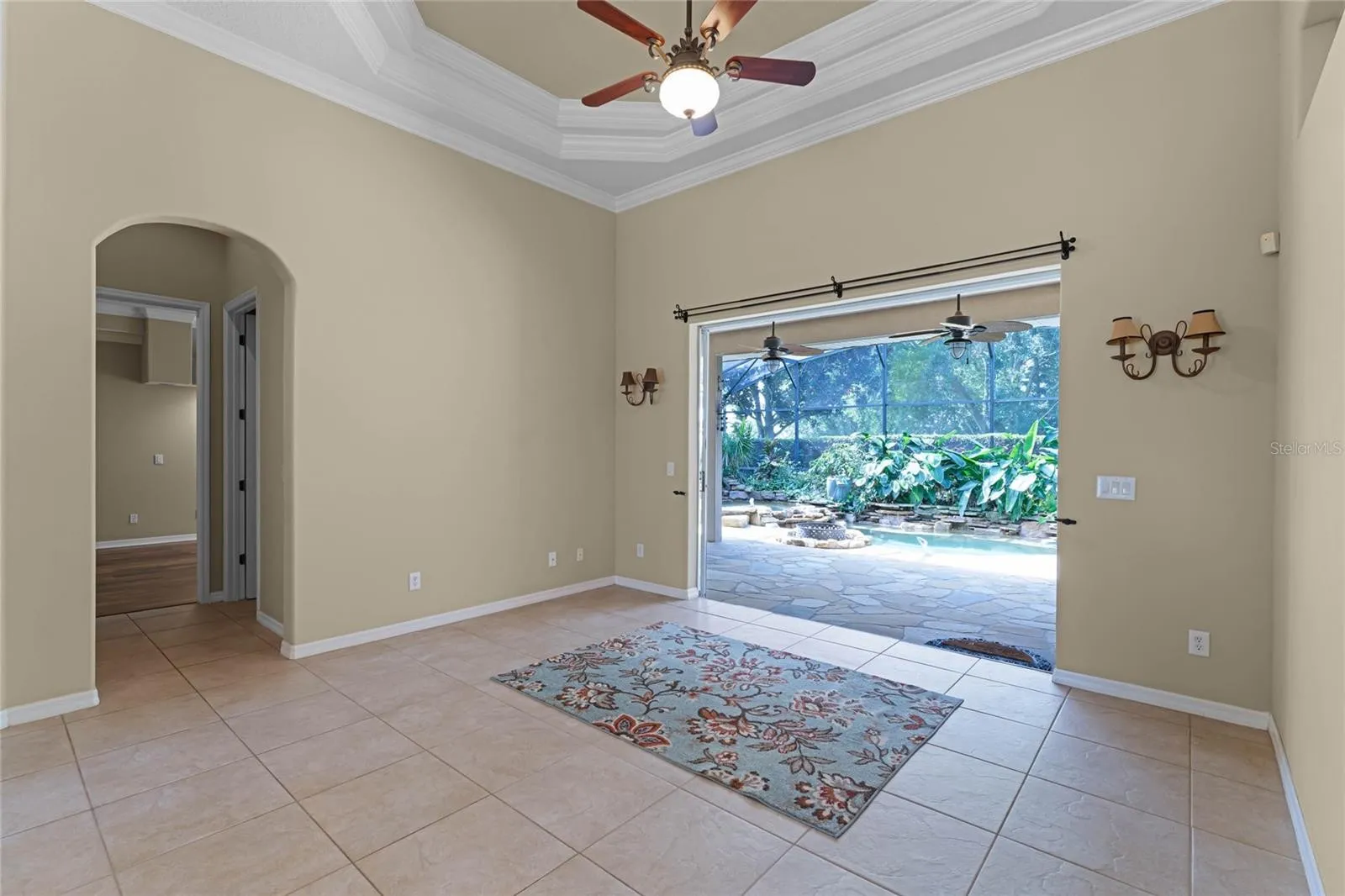 16332 Magnolia Bluff Drive, Montverde, FL 34756