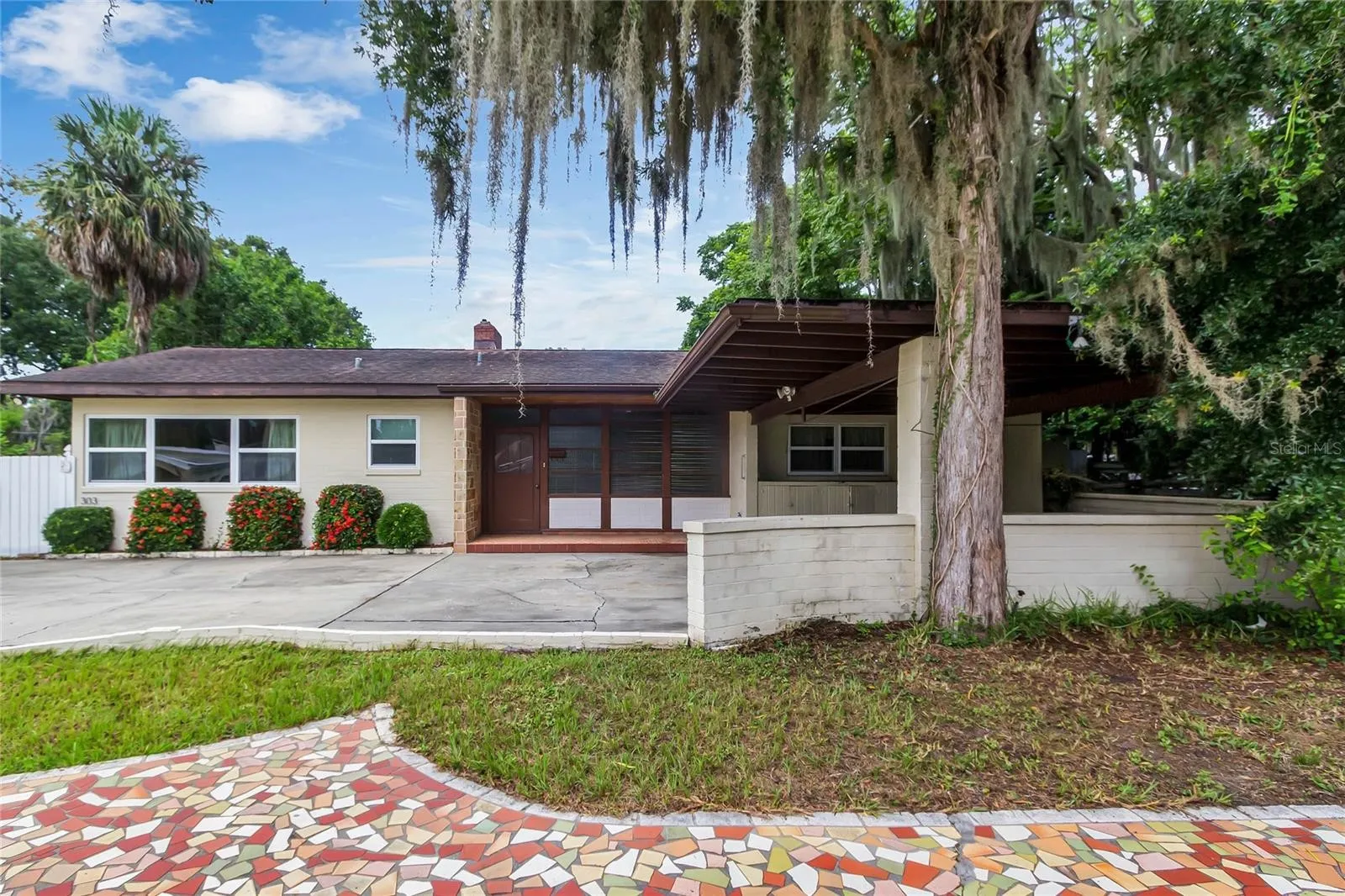 303 South 12th Street, Leesburg, FL 34748